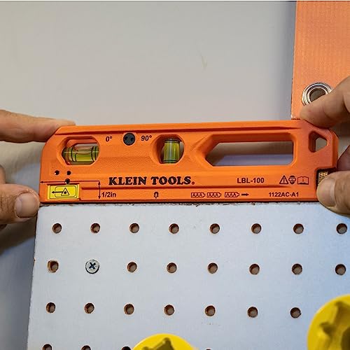 Magnetic Laser Level with Level Bubble Vials O343394