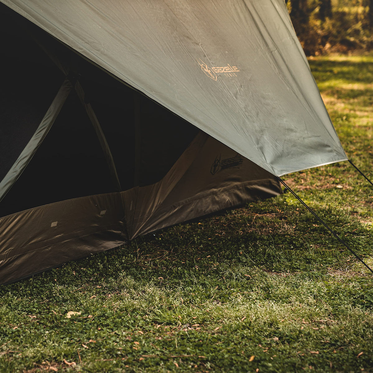 T4 Plus Hub Tent Z740