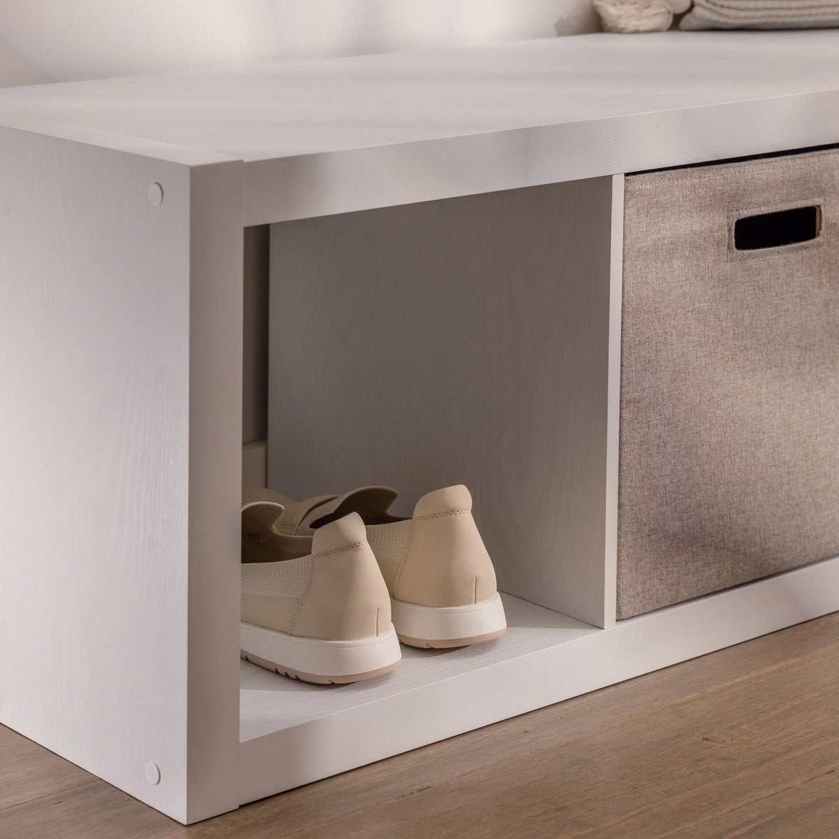 4-Cube Vertical Storage Organizer White T152303