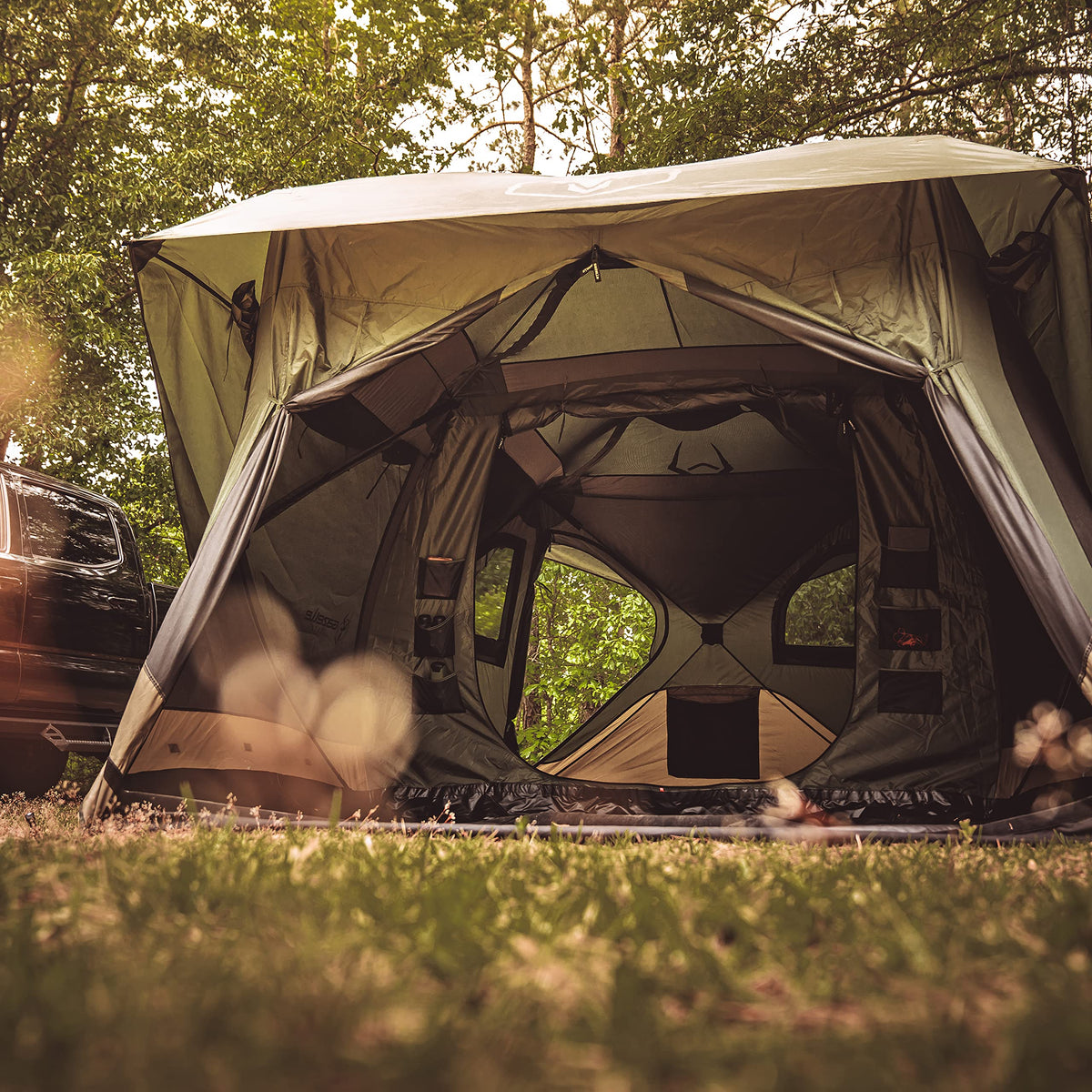 T4 Plus Hub Tent Z740