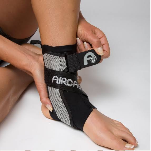 White Ankle Support Brace N78683