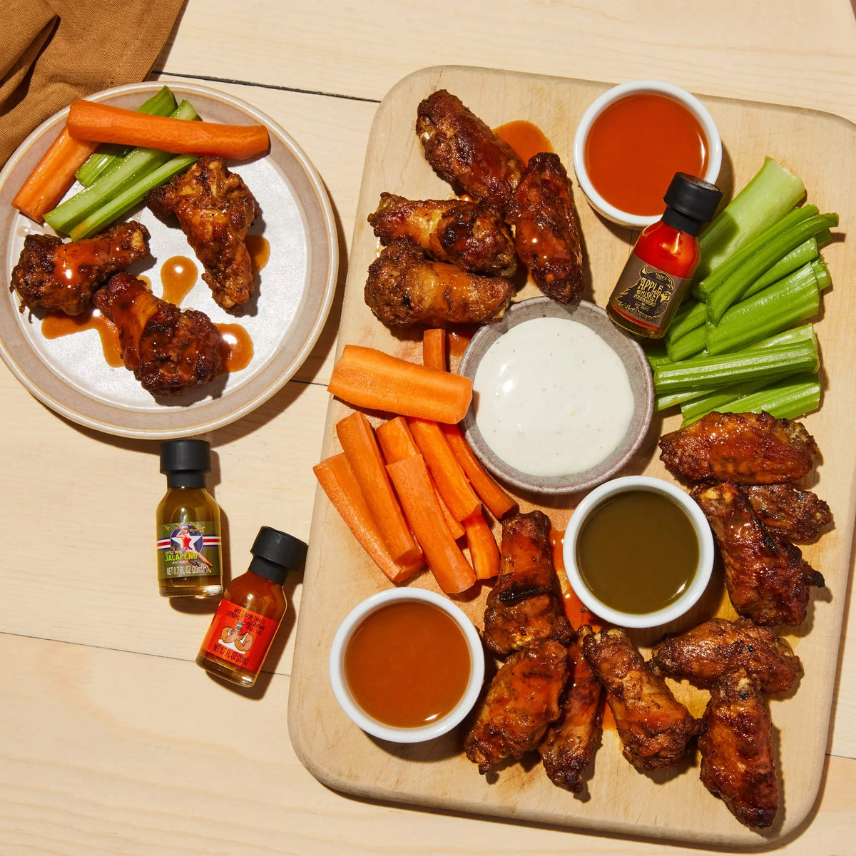 30 Pc Hot Sauce Sampler Set J777387