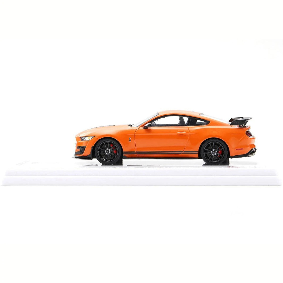 Black 1/43 Ford Mustang Shelby GT500 Z692573