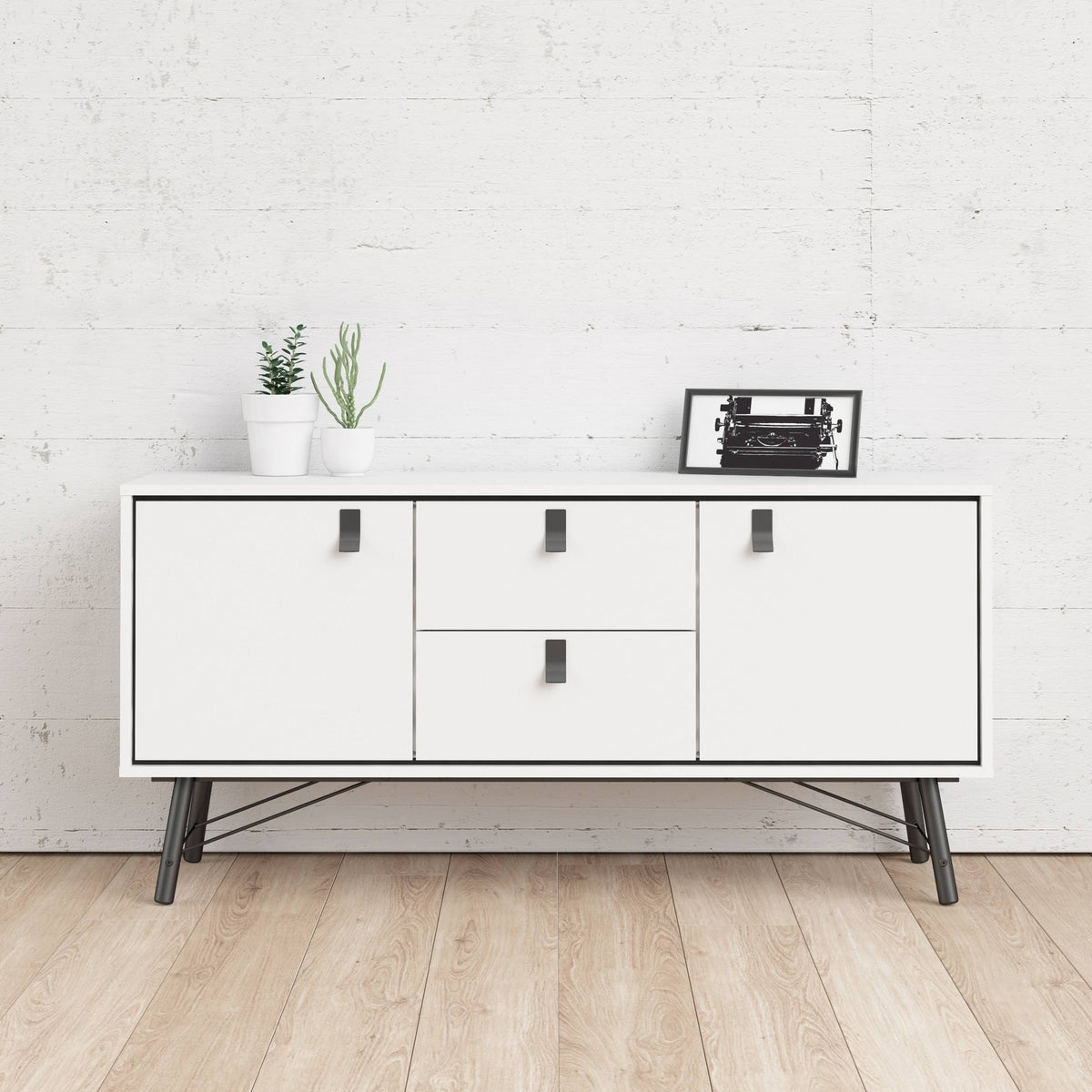 2 Door 2 Drawer Sideboard B85801