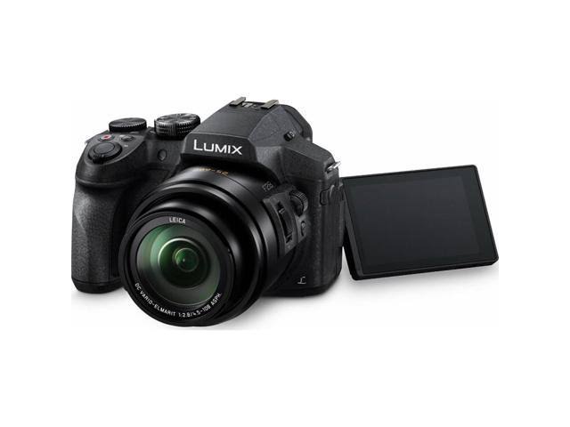 Dual Battery Digital Camera with Accessory Kit D73412