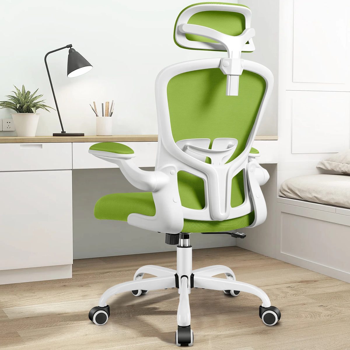 Black Ergonomic Office Chair with Lumbar Support V546