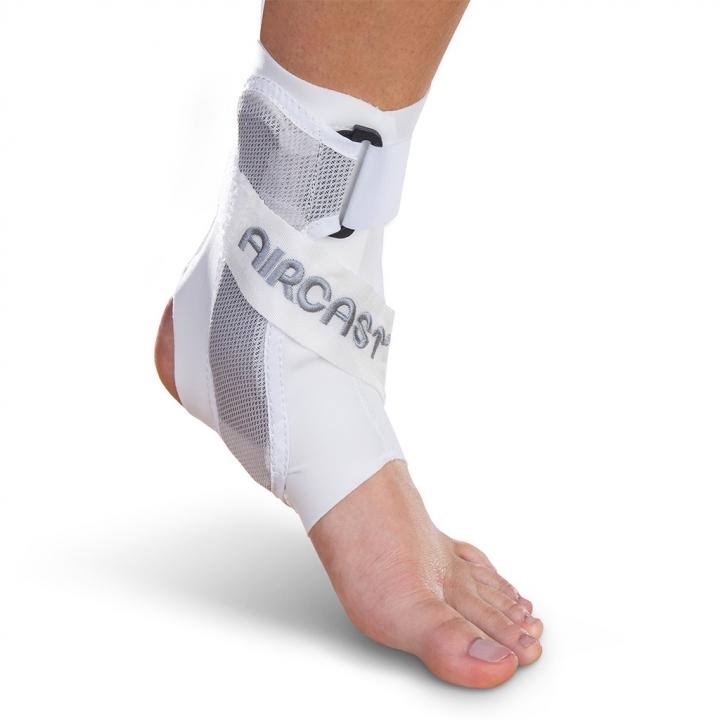 White Ankle Support Brace N78683