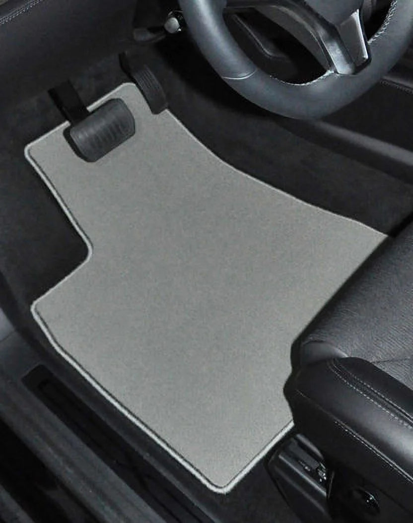 Grey Carpet Car Mats / Floor Mats W684122