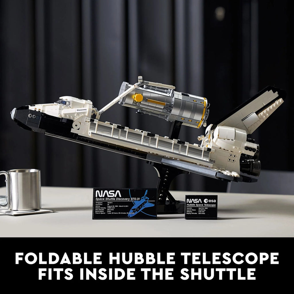 NASA Space Shuttle Discovery Model Building Kit with Hubble Telescope C3591